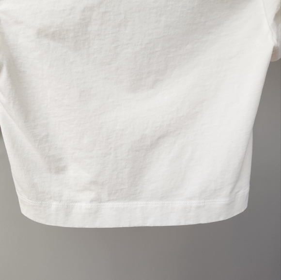 Wilfred Free Weekend T-Shirt - Picture 4 of 14